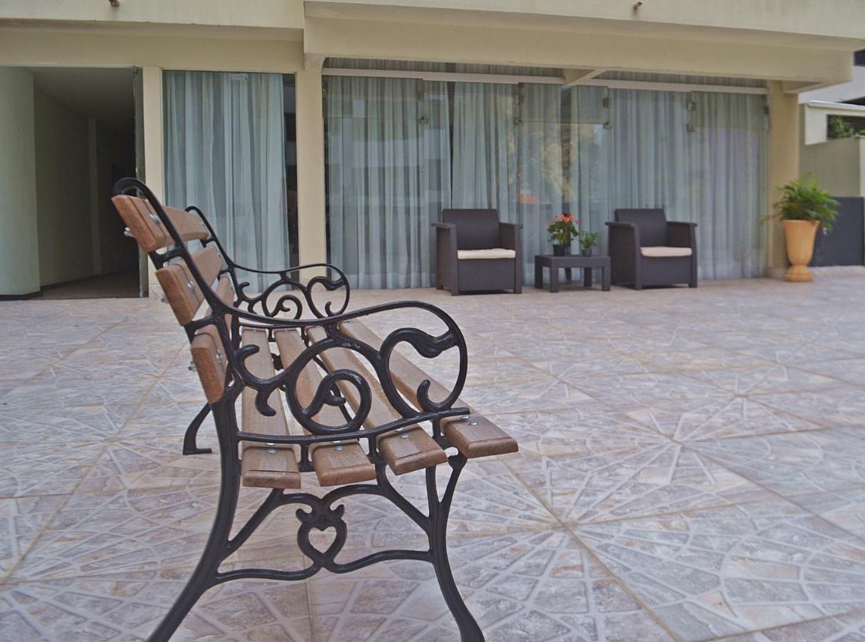 Hotel Ampiezza Куритиба Екстериор снимка
